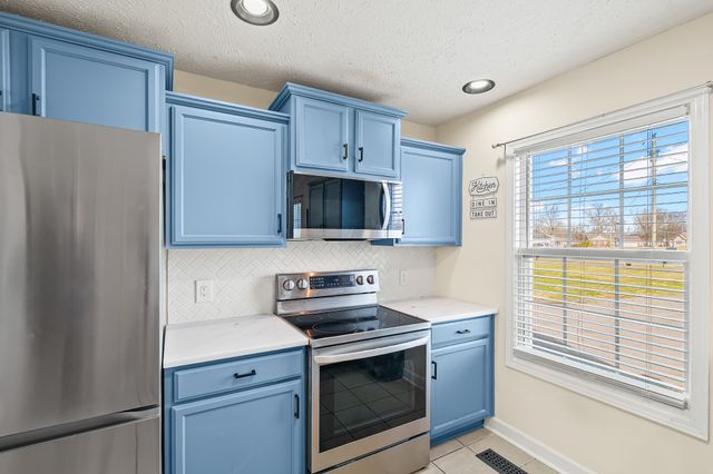 116 Sarong Ct, Christiana, TN 37037