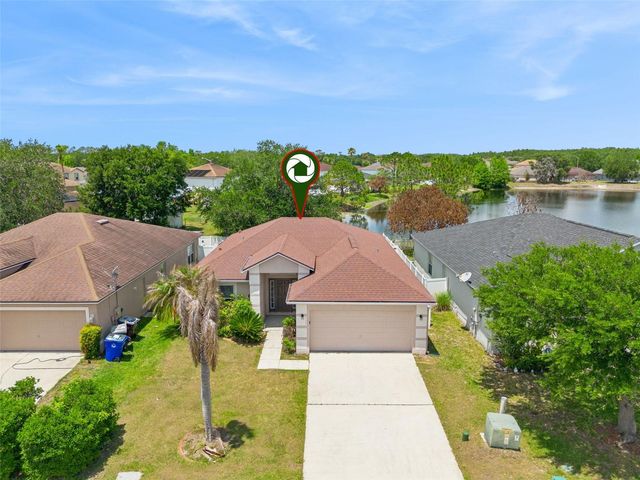 560 BROWN BEAR WAY, St Cloud, FL 34772