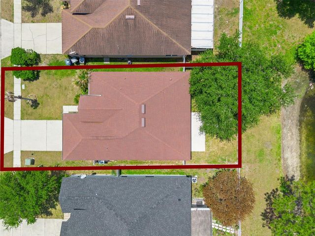 560 BROWN BEAR WAY, St Cloud, FL 34772