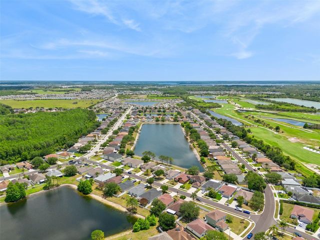 560 BROWN BEAR WAY, St Cloud, FL 34772
