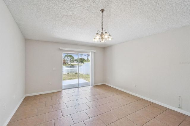 560 BROWN BEAR WAY, St Cloud, FL 34772