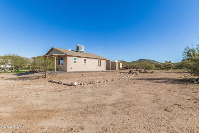 44035 N 15TH Street, New River, AZ 85087