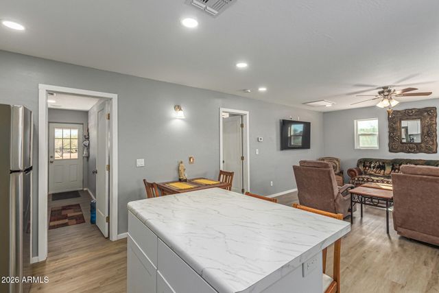 44035 N 15TH Street, New River, AZ 85087