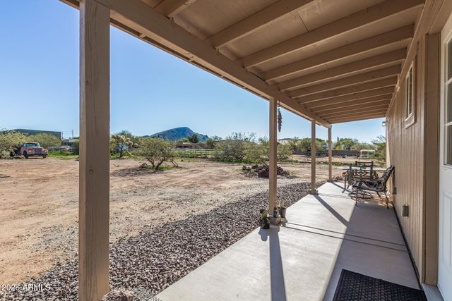 44035 N 15TH Street, New River, AZ 85087
