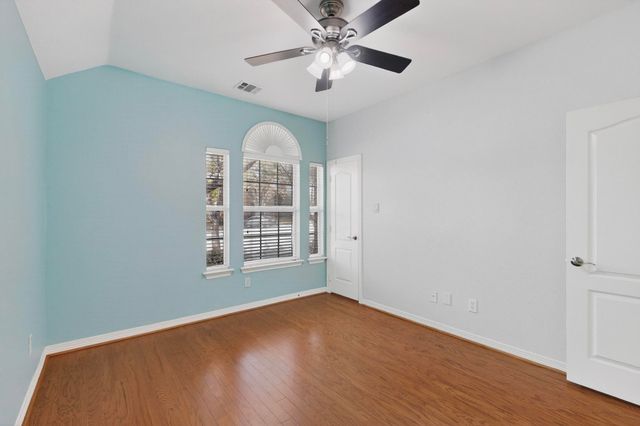 100 Shumard Court, Irving, TX 75063