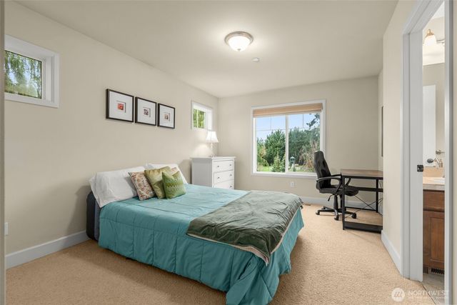 16763 NE 121st ST, Redmond, WA 98052