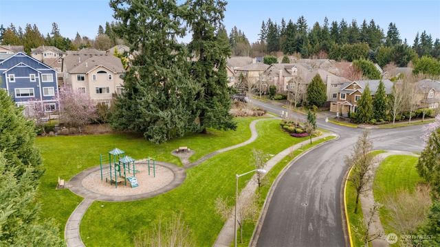 16763 NE 121st ST, Redmond, WA 98052