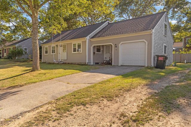 71 Webbers Path, West Yarmouth, MA 02673