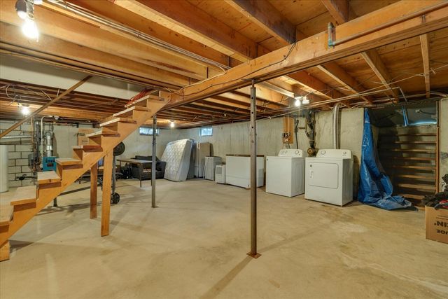 71 Webbers Path, West Yarmouth, MA 02673