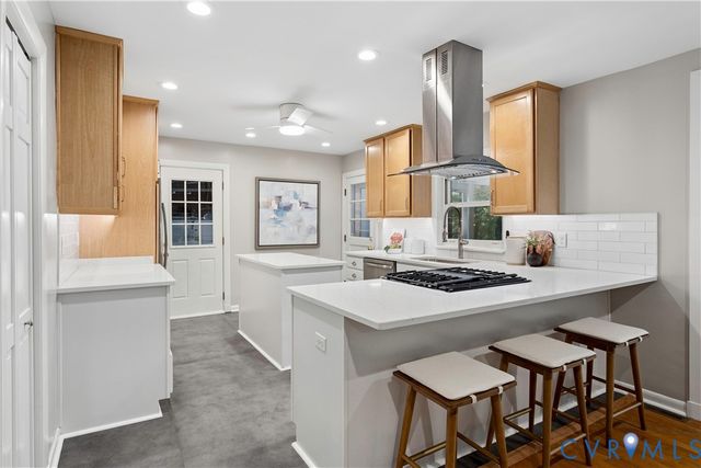 3136 Old Quarry Rd, Richmond, VA 23225