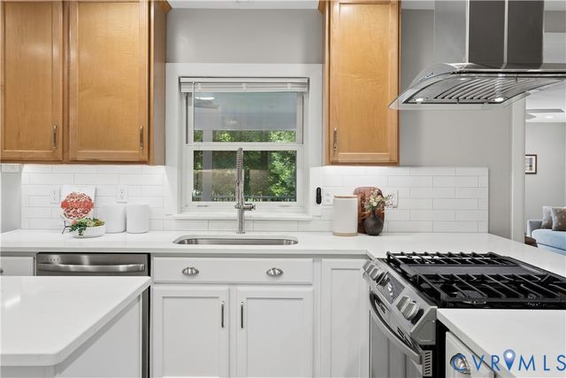 3136 Old Quarry Rd, Richmond, VA 23225