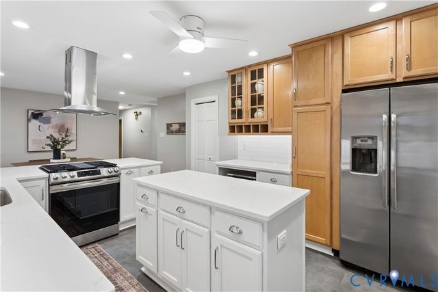 3136 Old Quarry Rd, Richmond, VA 23225