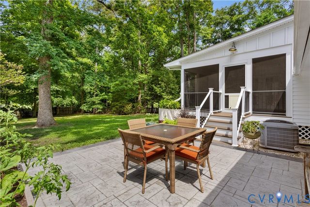 3136 Old Quarry Rd, Richmond, VA 23225