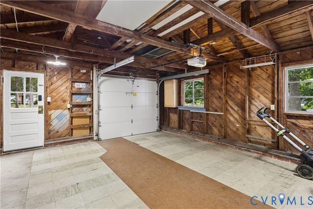3136 Old Quarry Rd, Richmond, VA 23225