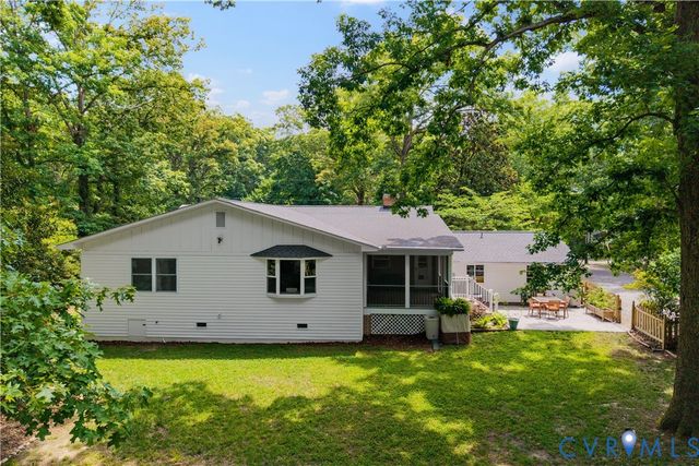 3136 Old Quarry Rd, Richmond, VA 23225