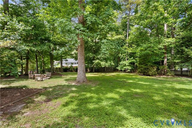 3136 Old Quarry Rd, Richmond, VA 23225