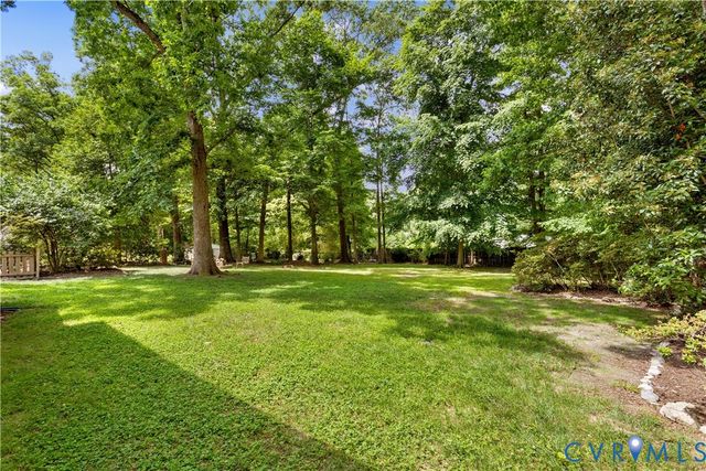 3136 Old Quarry Rd, Richmond, VA 23225