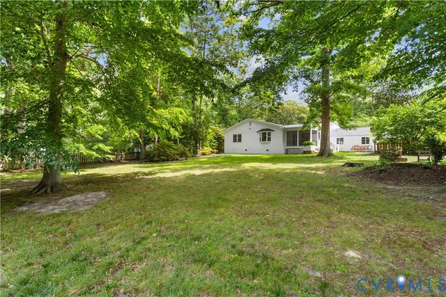 3136 Old Quarry Rd, Richmond, VA 23225