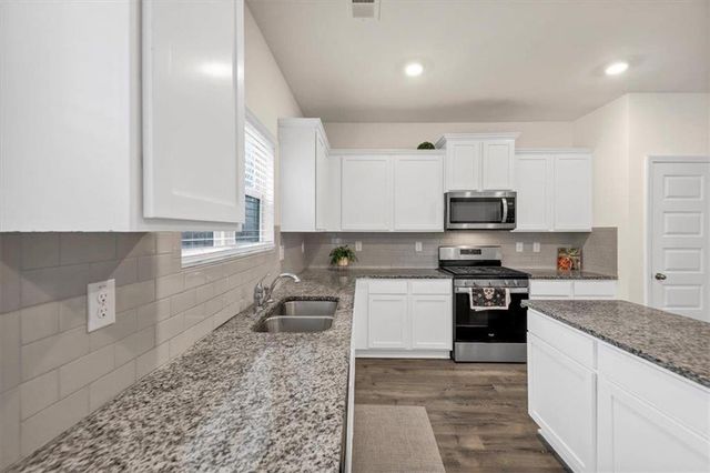 609 Azalea Bloom Drive, Loganville, NC 27616