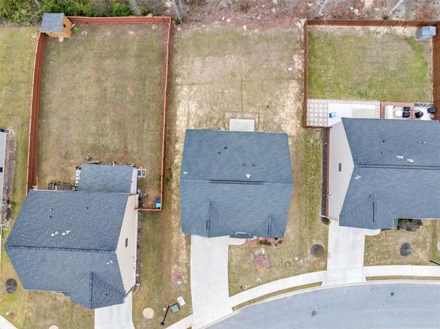 609 Azalea Bloom Drive, Loganville, NC 27616