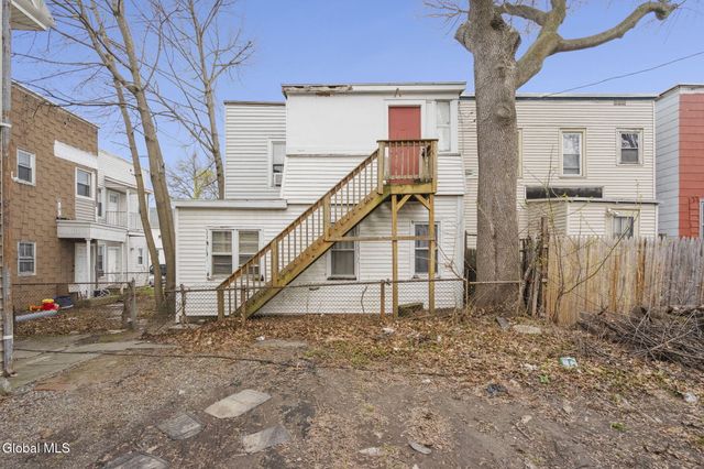 40 Cortland Place, Albany, NY 12203