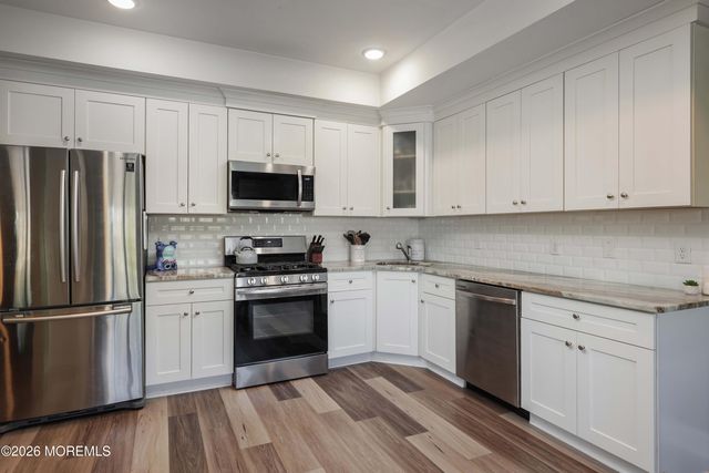 31 Emily Court, Hazlet, NJ 07730