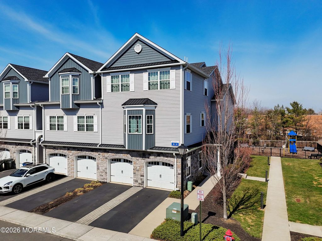 31 Emily Court, Hazlet, NJ 07730