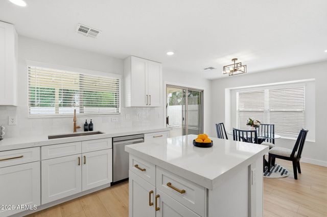 2300 W 22ND Avenue, Apache Junction, AZ 85120
