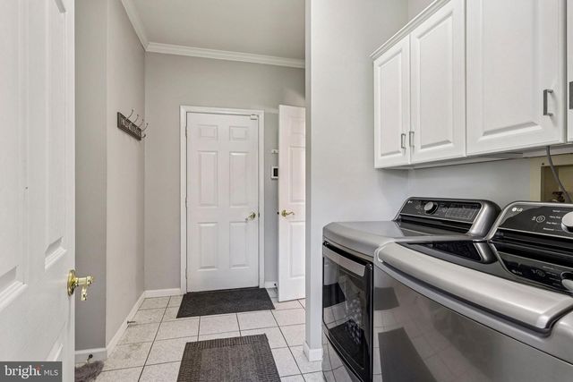 16 DOGWOOD DR, Burlington, NJ 08016