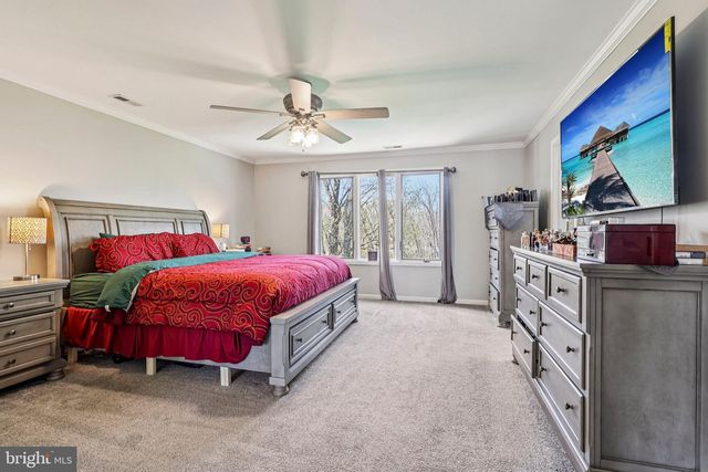 16 DOGWOOD DR, Burlington, NJ 08016