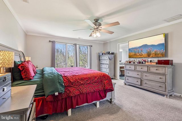 16 DOGWOOD DR, Burlington, NJ 08016