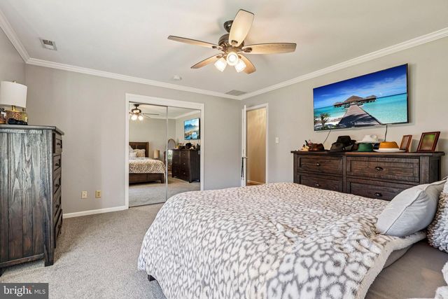 16 DOGWOOD DR, Burlington, NJ 08016