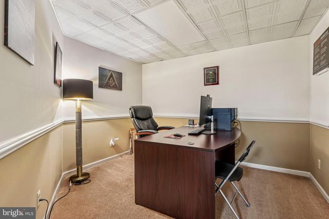 16 DOGWOOD DR, Burlington, NJ 08016