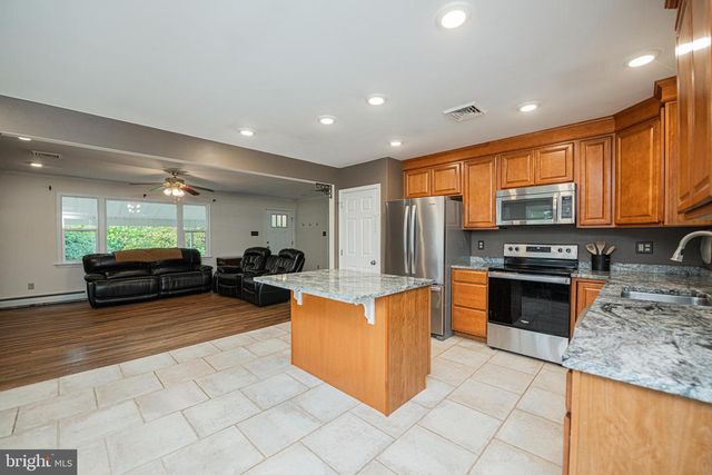 572 ROCK RUN RD, Pottstown, PA 19465