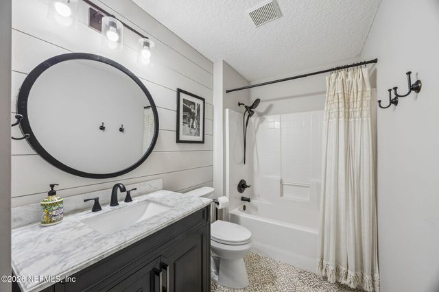 2411 GOLDEN BELL Lane, Fleming Island, FL 32003