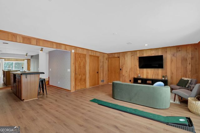 889 Fawn Way, Marietta, GA 30068