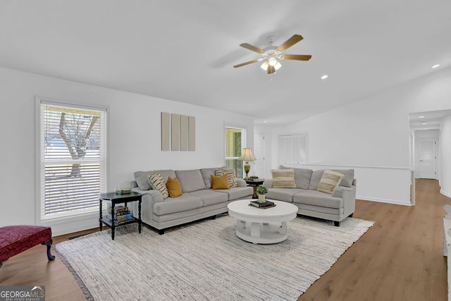 889 Fawn Way, Marietta, GA 30068