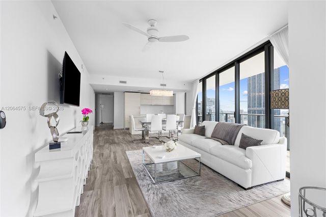 1300 S Miami Ave 4505, Miami, FL 33130