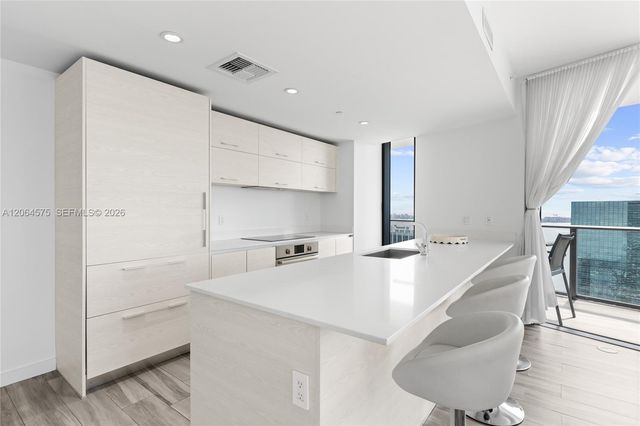 1300 S Miami Ave 4505, Miami, FL 33130