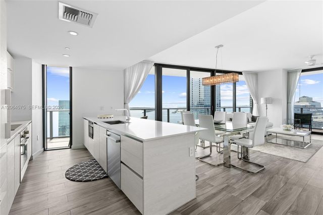 1300 S Miami Ave 4505, Miami, FL 33130