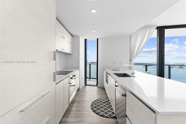 1300 S Miami Ave 4505, Miami, FL 33130