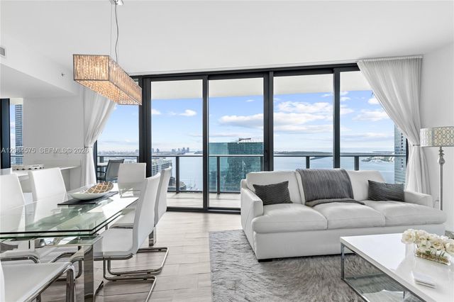 1300 S Miami Ave 4505, Miami, FL 33130
