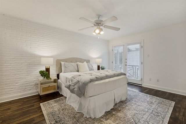 5911 E University Boulevard 206, Dallas, TX 75206