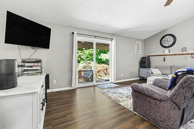 1633 N Hanlon Street, Westland, MI 48185