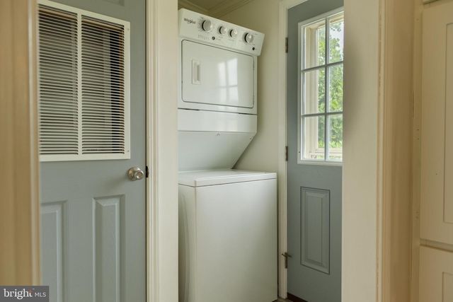 216 PARK DR, Media, PA 19063