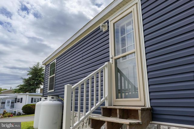 216 PARK DR, Media, PA 19063