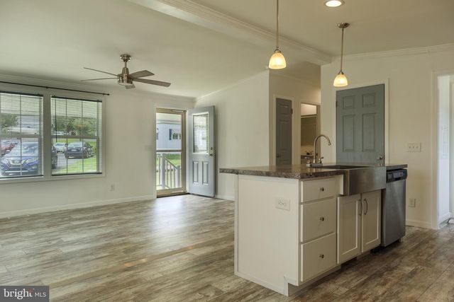 216 PARK DR, Media, PA 19063