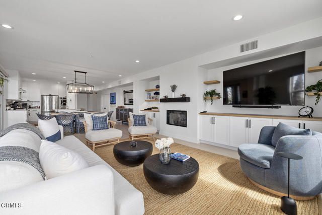 1437 Windshore Way, Oxnard, CA 93035