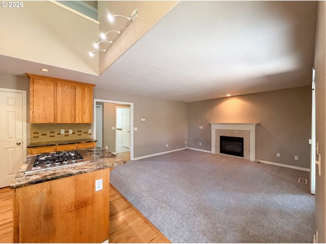 5880 Se SNOWBERRY Ct, Hillsboro, OR 97123