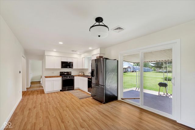 8065 W State Road 32, Thorntown, IN 46071